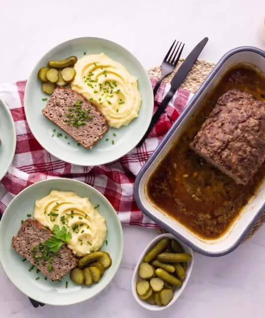 Juicy Meatloaf with Mashed Potatoes, Chives and Pickled Cucumbers & Raspberry Panna Cotta in a Jar
