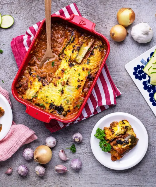 Kesäkurpitsalasagne härkiksellä