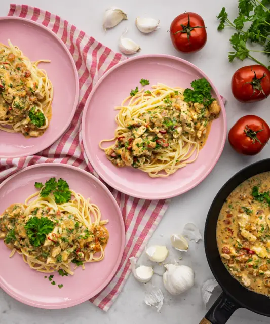 Gluteeniton kermainen aglio e olio kanapasta