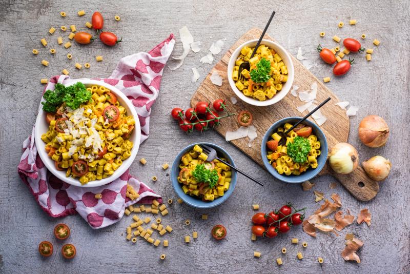 Maukas yhden kattilan kanapasta