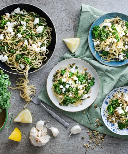 Sidrunipasta feta ja lehtkapsaga