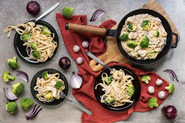 Gluteeniton Pasta Alfredo kanalla