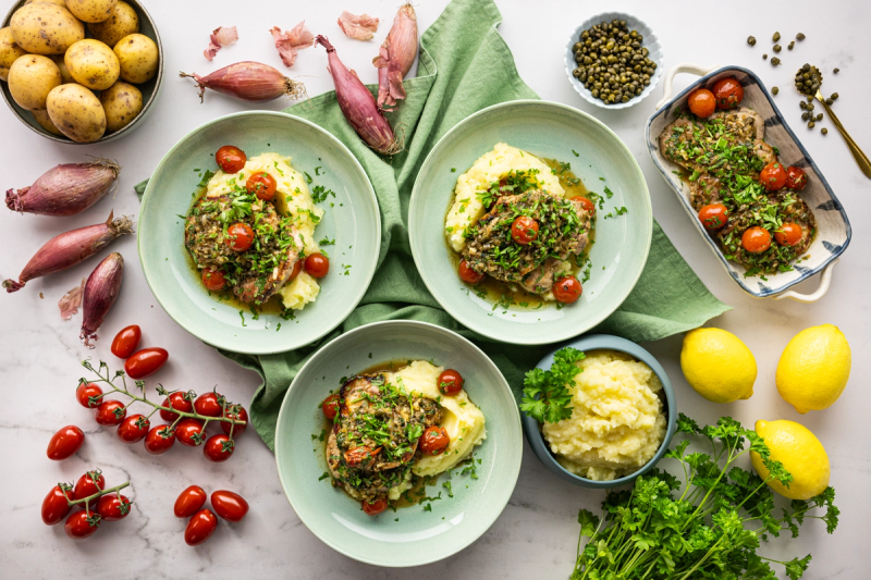 Vepřová piccata v citronovo-kaparové omáčce se šťouchanými bramborami