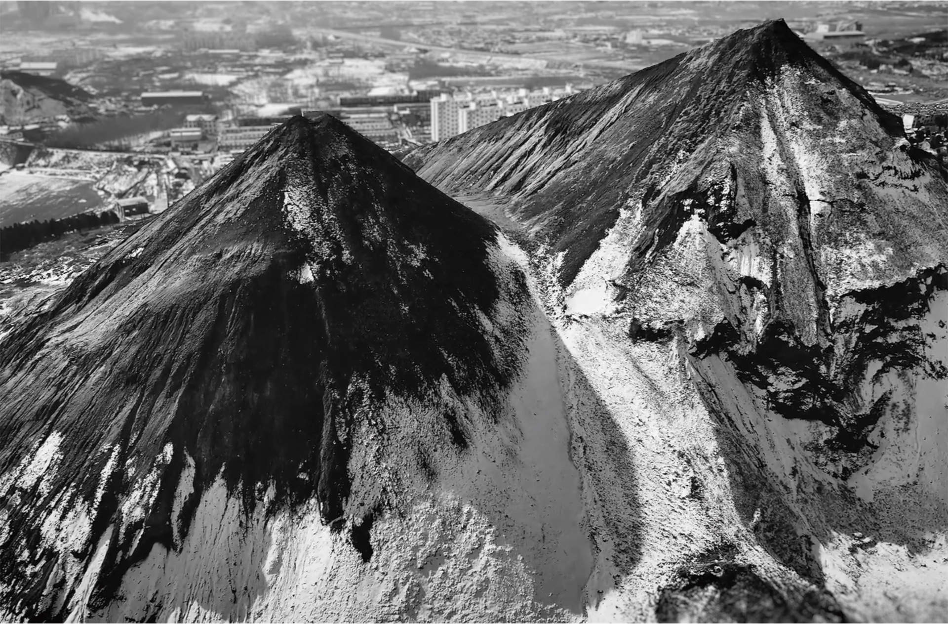 Echoes of Lingzi Coal Mine: A Remembrance Exhibition — 项目图 3