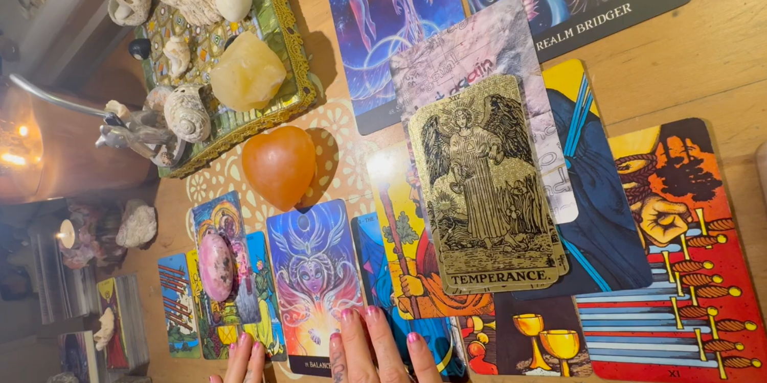 Love, Lips — Oracle #3: You Have a Say in the Patterns at Play