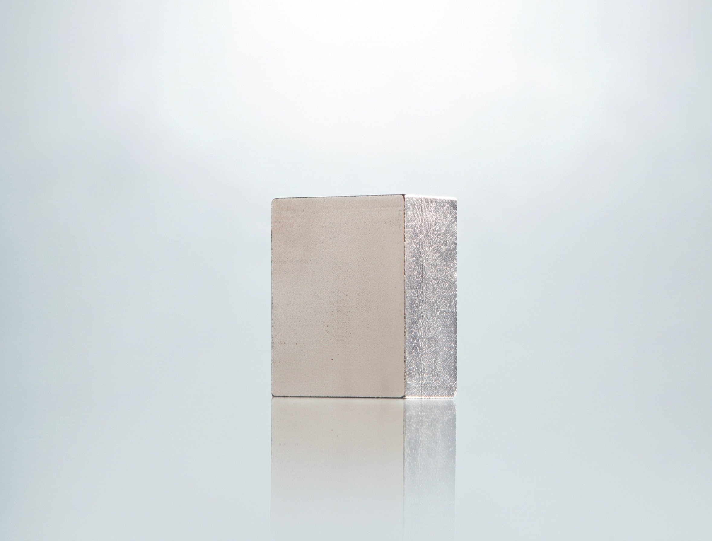 Single magnet