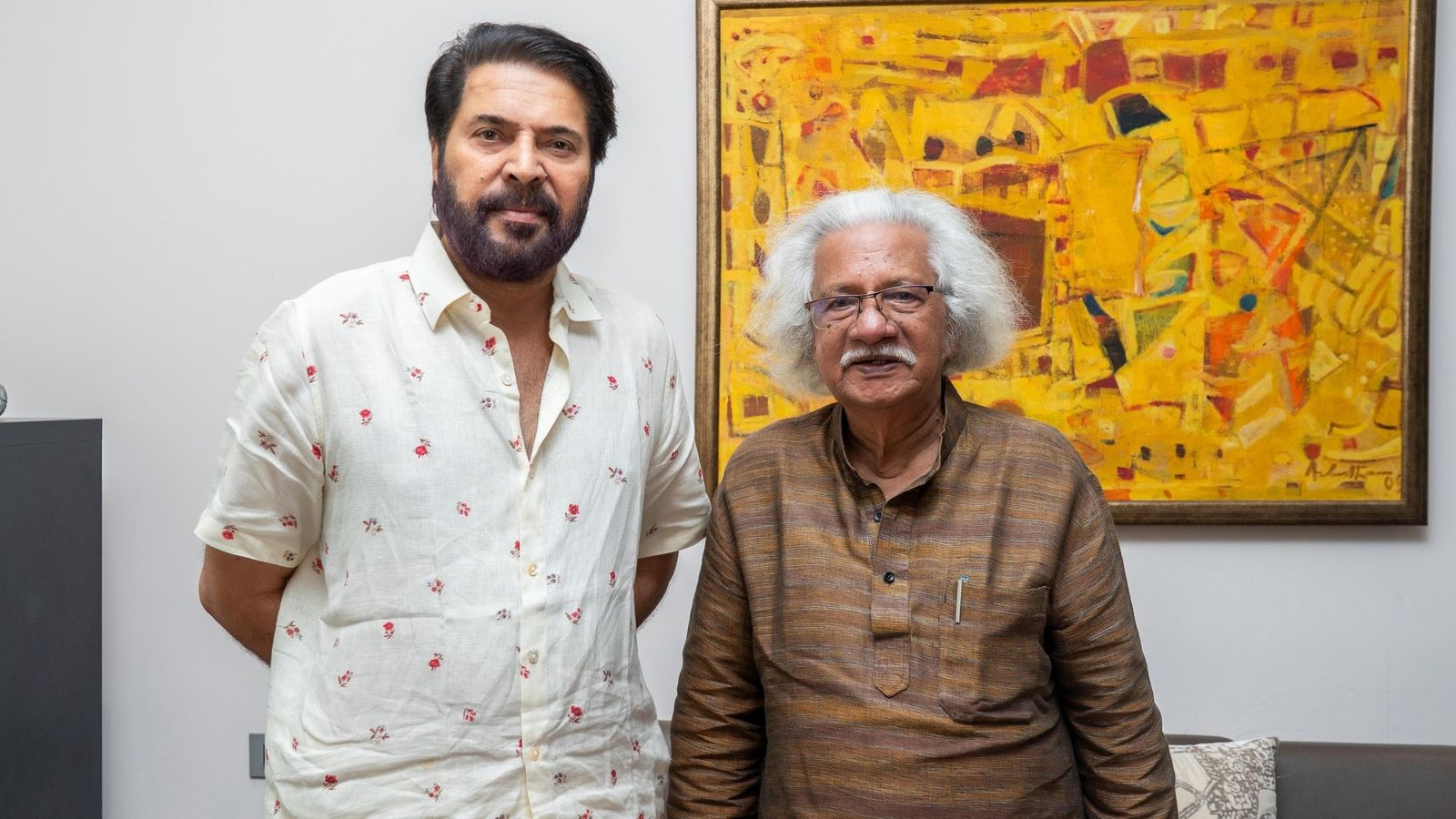 Mammootty and Adoor Gopalakrishnan on the set of Padayaatra