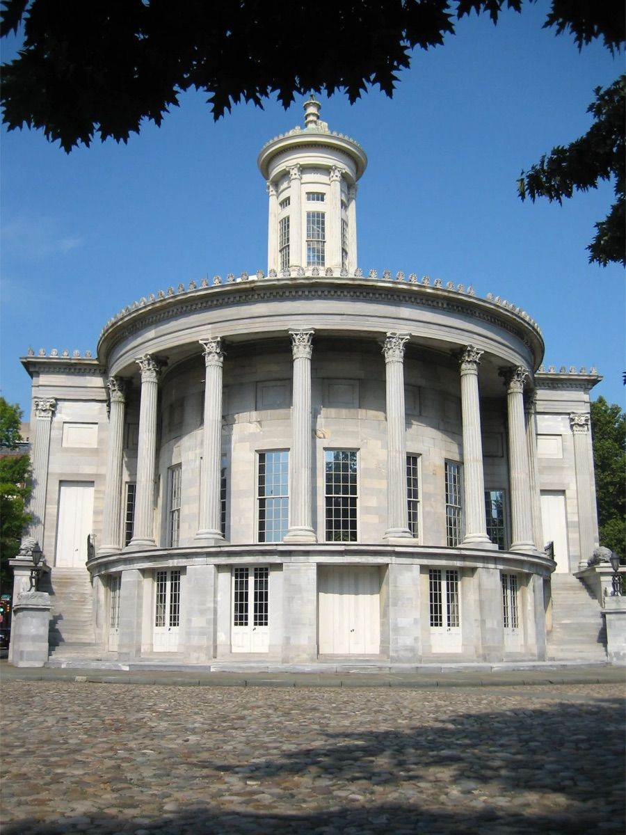 Domed building with a colonnade