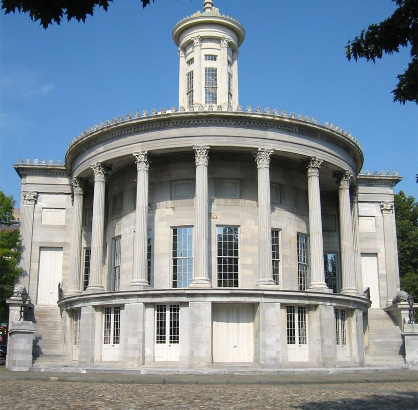 Domed building with a colonnade