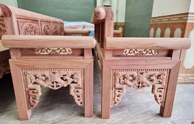Bộ trường kỷ gỗ hương đá 2m17 hoàn thiện mộc tuyển chọn không rác.