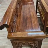 chi tiết tay ghế trường kỷ gỗ gụ quảng bình dày chắc chắn