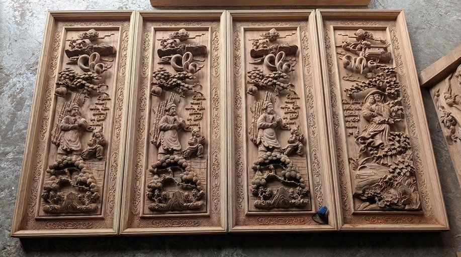 Chi tiết đục tay thần thái trên đôi tranh gỗ Công Cha Nghĩa Mẹ Đồ Gỗ Trọng Hiếu.