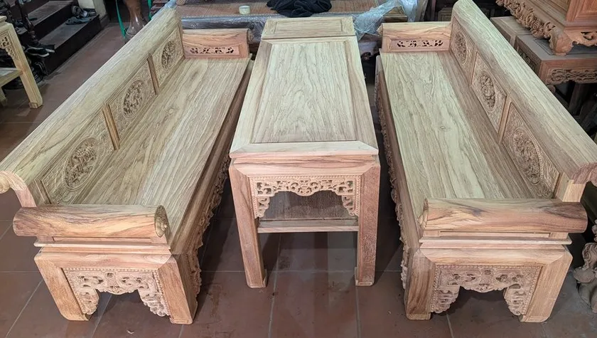 Bí Quyết Chọn Trường Kỷ Gỗ Gụ "Chuẩn"