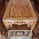 Chi tiết vân gỗ tự nhiên trường kỷ gỗ gụ Ta Quảng Bình của Đồ Gỗ Trọng Hiếu.