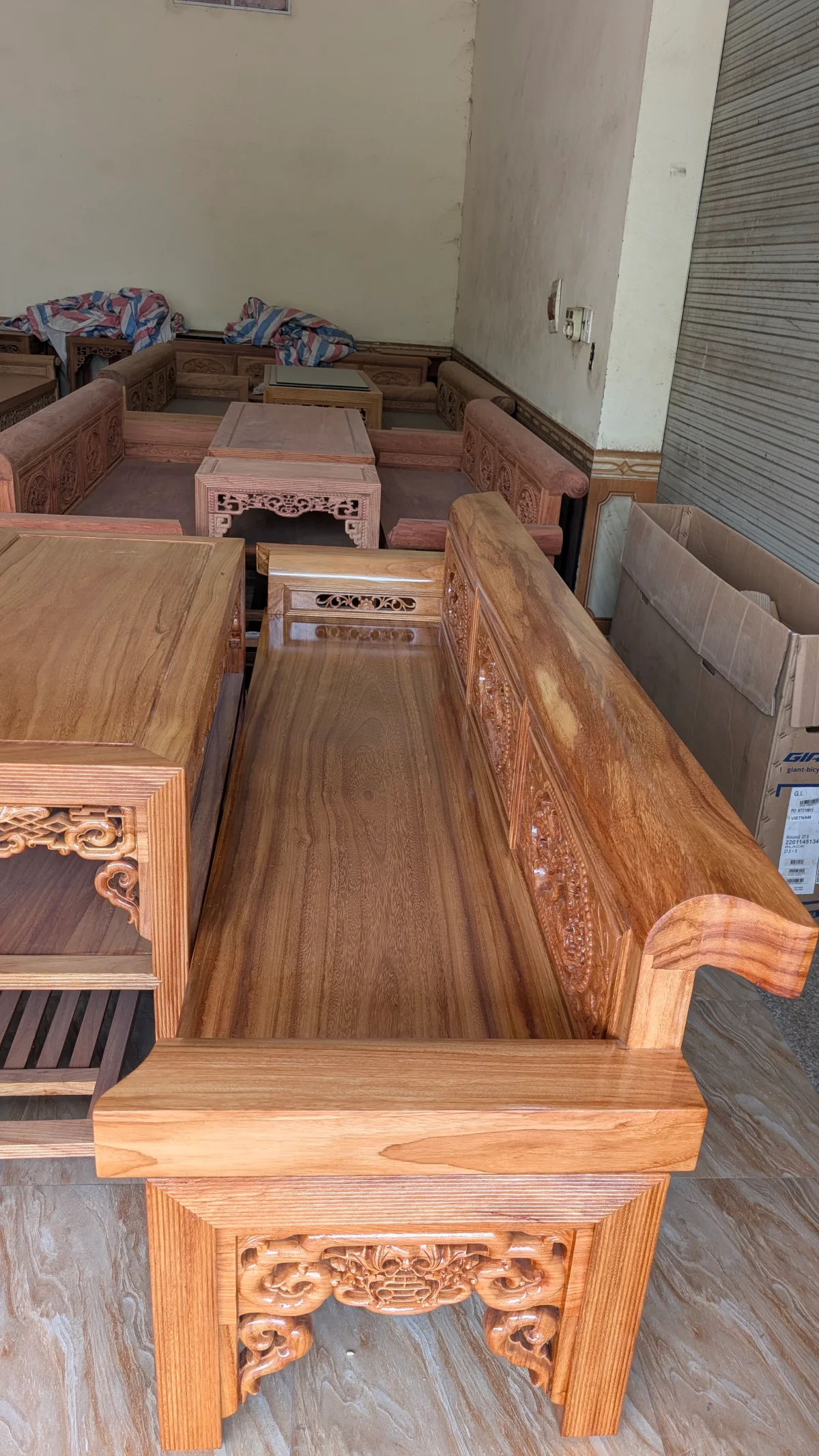 vách-tựa-lưng-truong-ky-duc-tay-tinh-xảo-đồ-gỗ-trọng-hiếu