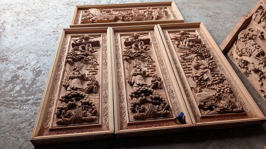 Đôi tranh gỗ đục tay Công Cha Nghĩa Mẹ thần thái của Đồ Gỗ Trọng Hiếu.