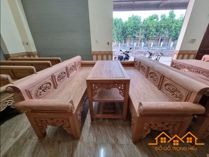 Bộ Trường Kỷ Đại gỗ Hương Đá đục tay thủ công tại xưởng Đồ Gỗ Trọng Hiếu.