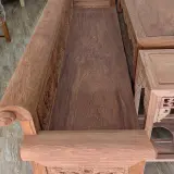 Chi tiết tay cuốn 9x15cm và vân gỗ hương đá tự nhiên siêu vip trên bộ trường kỷ 2m19