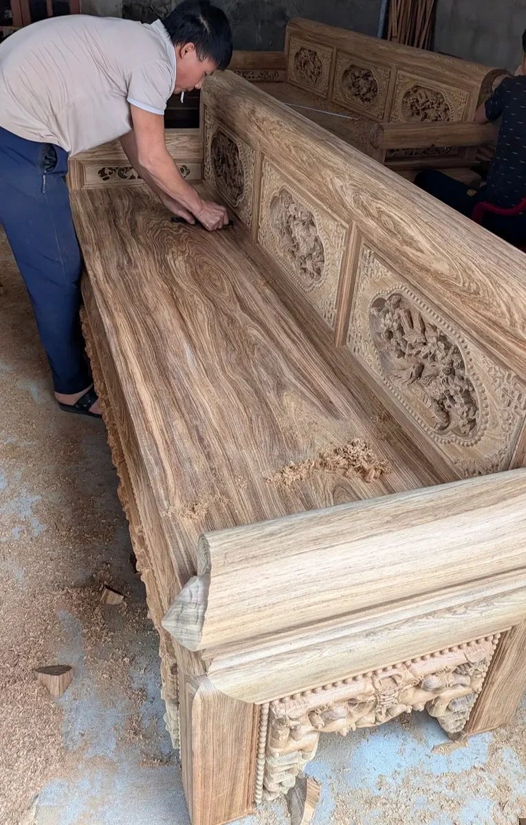 Bộ trường kỷ gỗ gụ Lào vân tuyển chọn chân vấu dài 2m37 Đồ Gỗ Trọng Hiếu.