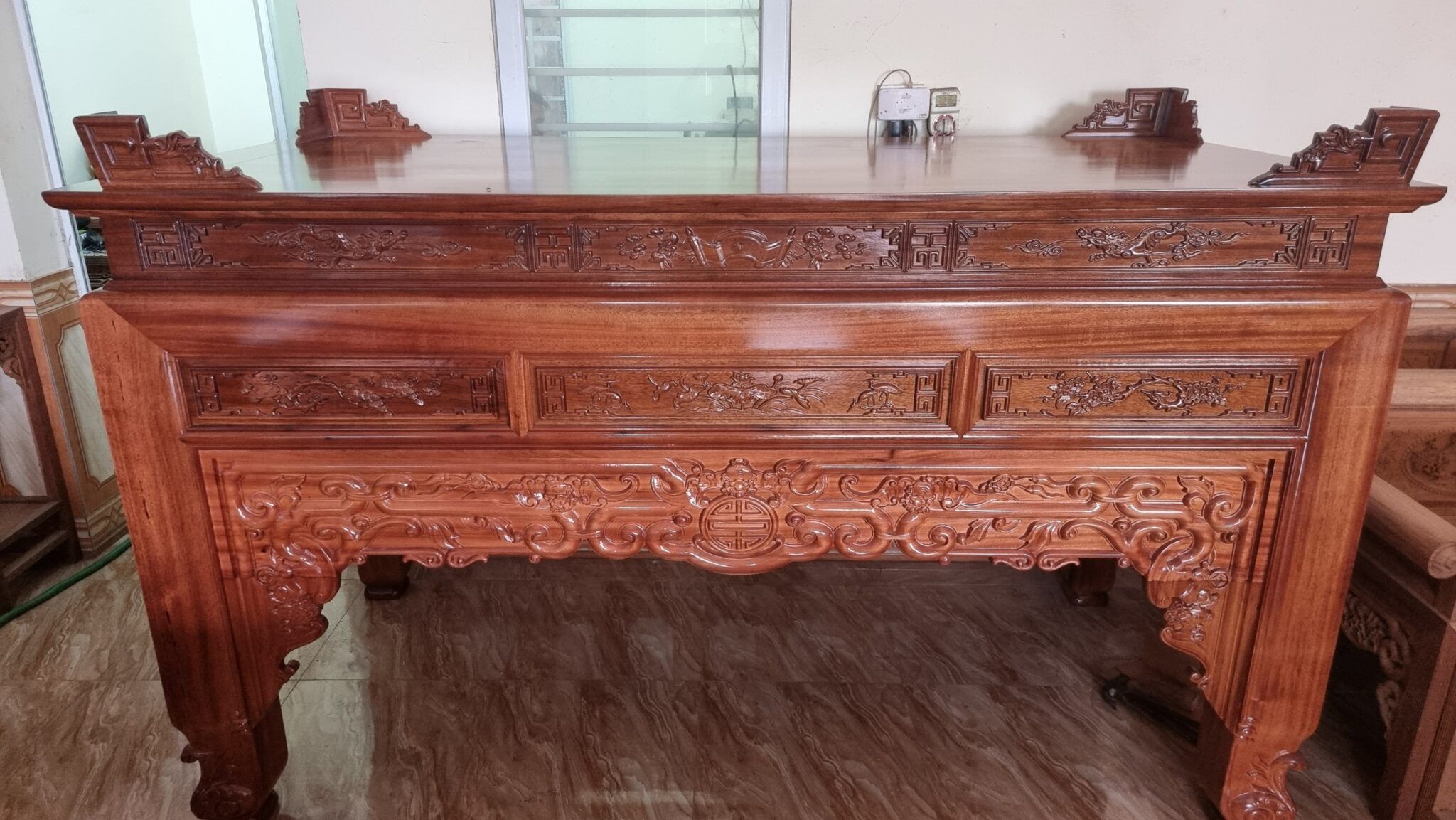 Góc nghiêng sập thờ gỗ gụ lào Đồ Gỗ Trọng Hiếu.