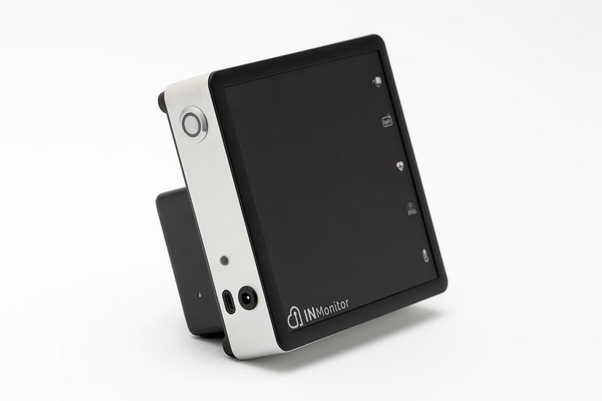 Monitor multiparamétrico veterinário INmonitor com portas de SpO₂, ECG, ETCO₂ e temperatura
