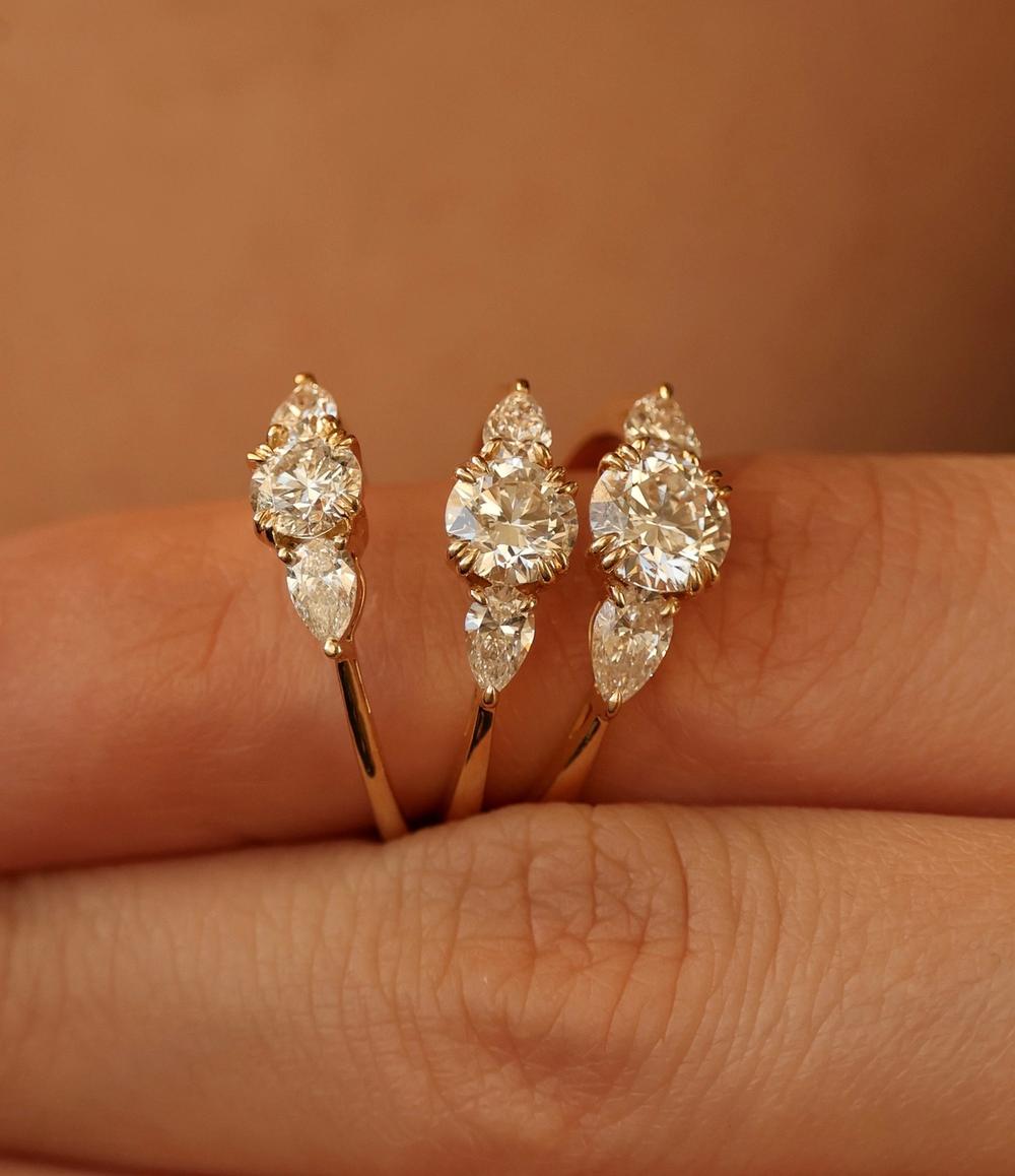 Nangi Three Stone Swan Ring in 0.5ct, 0.75 ct, 1.0 ct