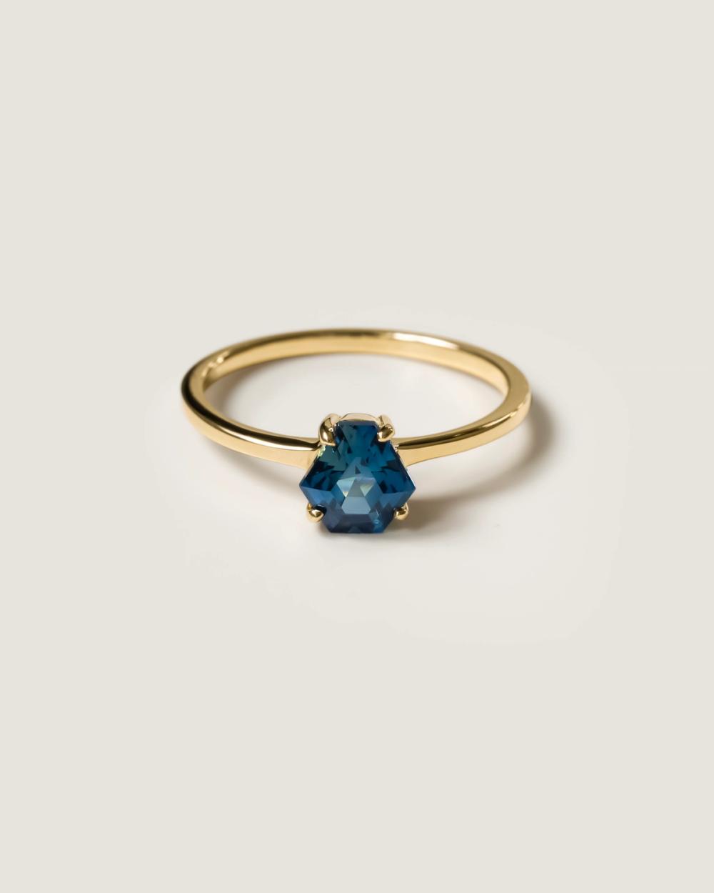 sapphire solid gold ring