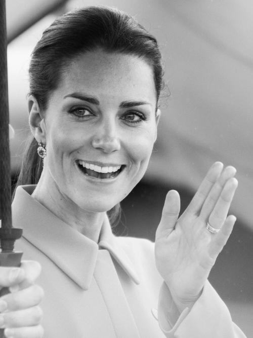  Do Like the Royals – Wear Sapphires