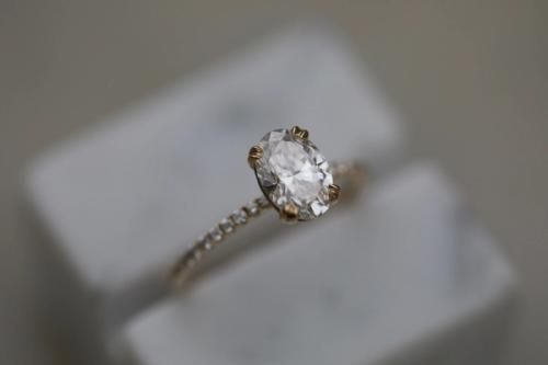 How Do You Determine the Value of a Diamond?