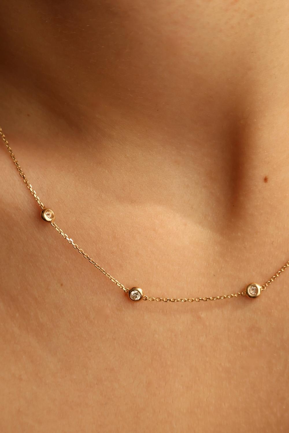 Necklace diamonds 