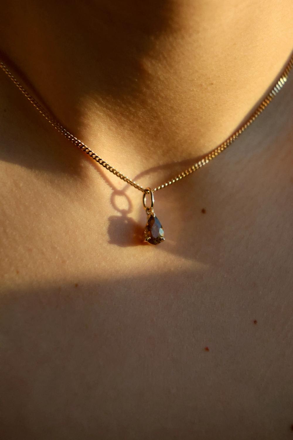 champagne yellow brown sapphire pendant