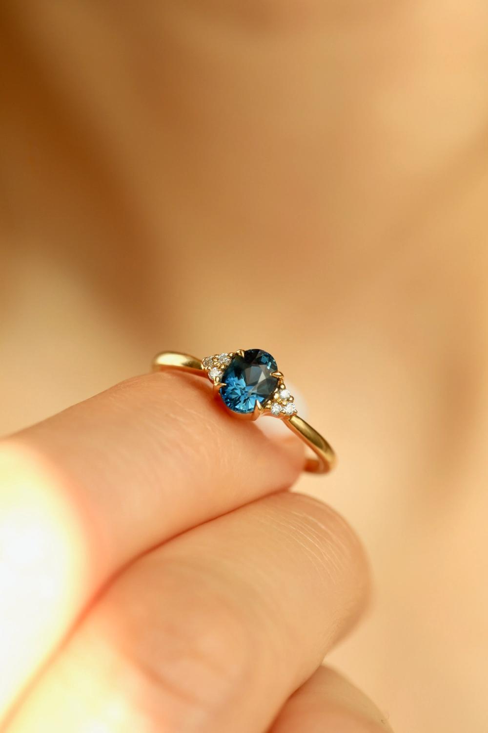 Blue sapphires at Nangi