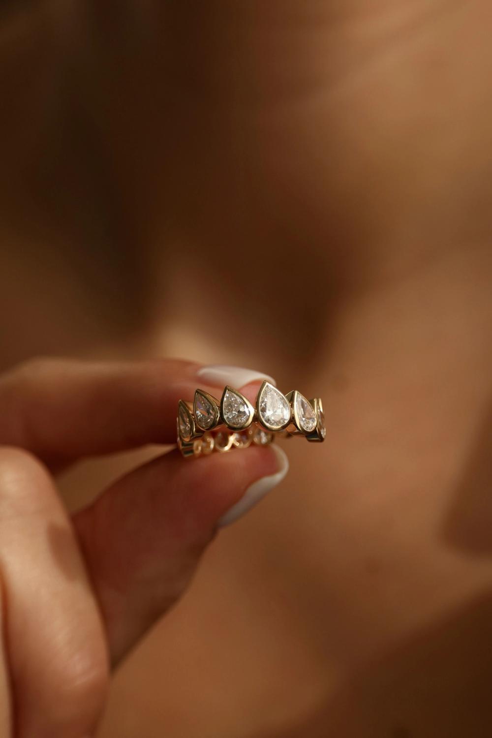 14K yellow gold pear lab-diamonds