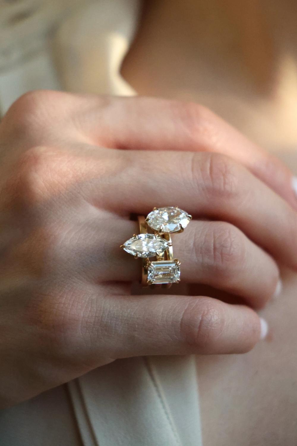 Lab-grown diamonds 3,00 ct set in sold yellow gold