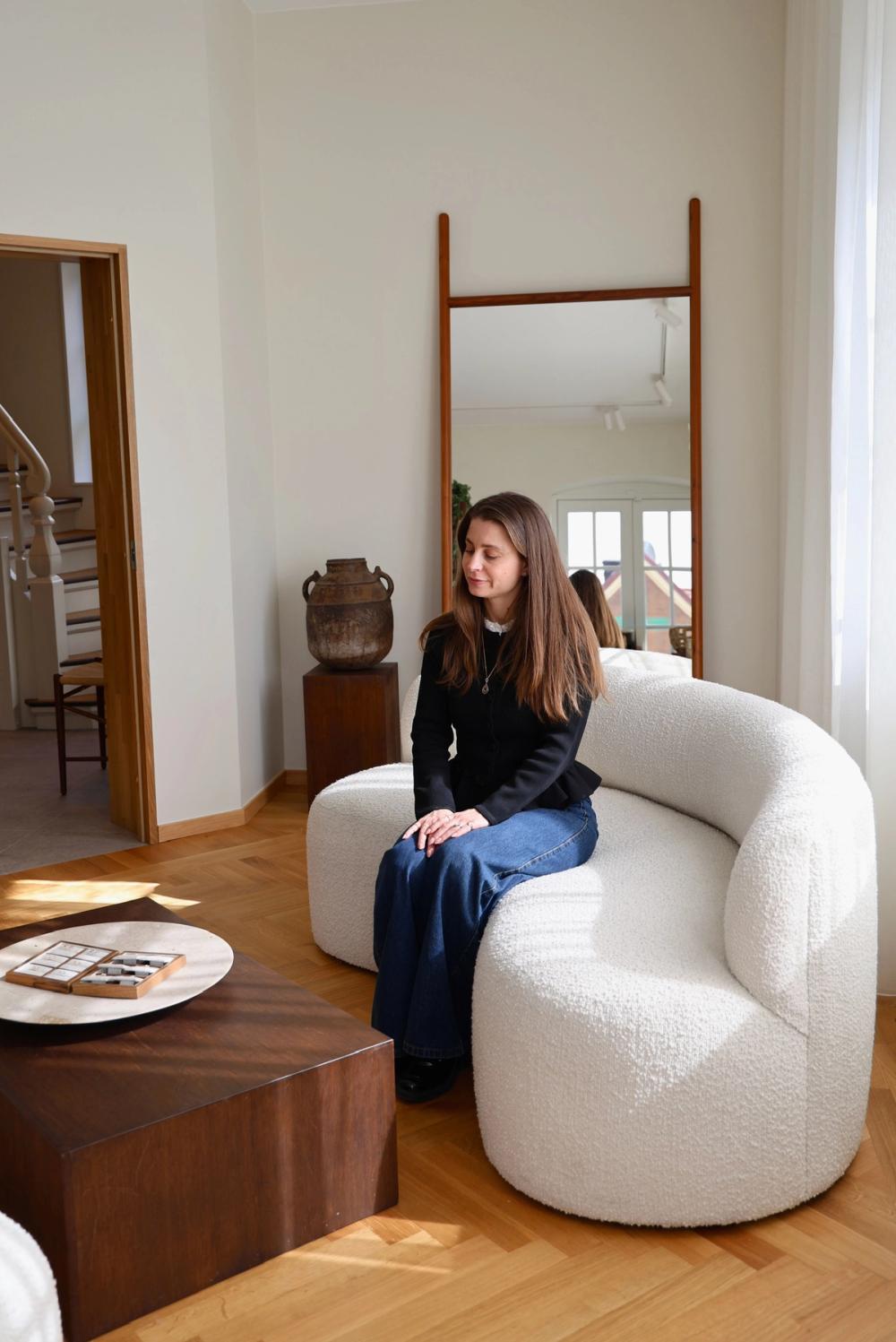 Jenny Gørvell-Dahll, gründer og designer i Nangi Fine Jewelry, i Nangihuset i Oslo.