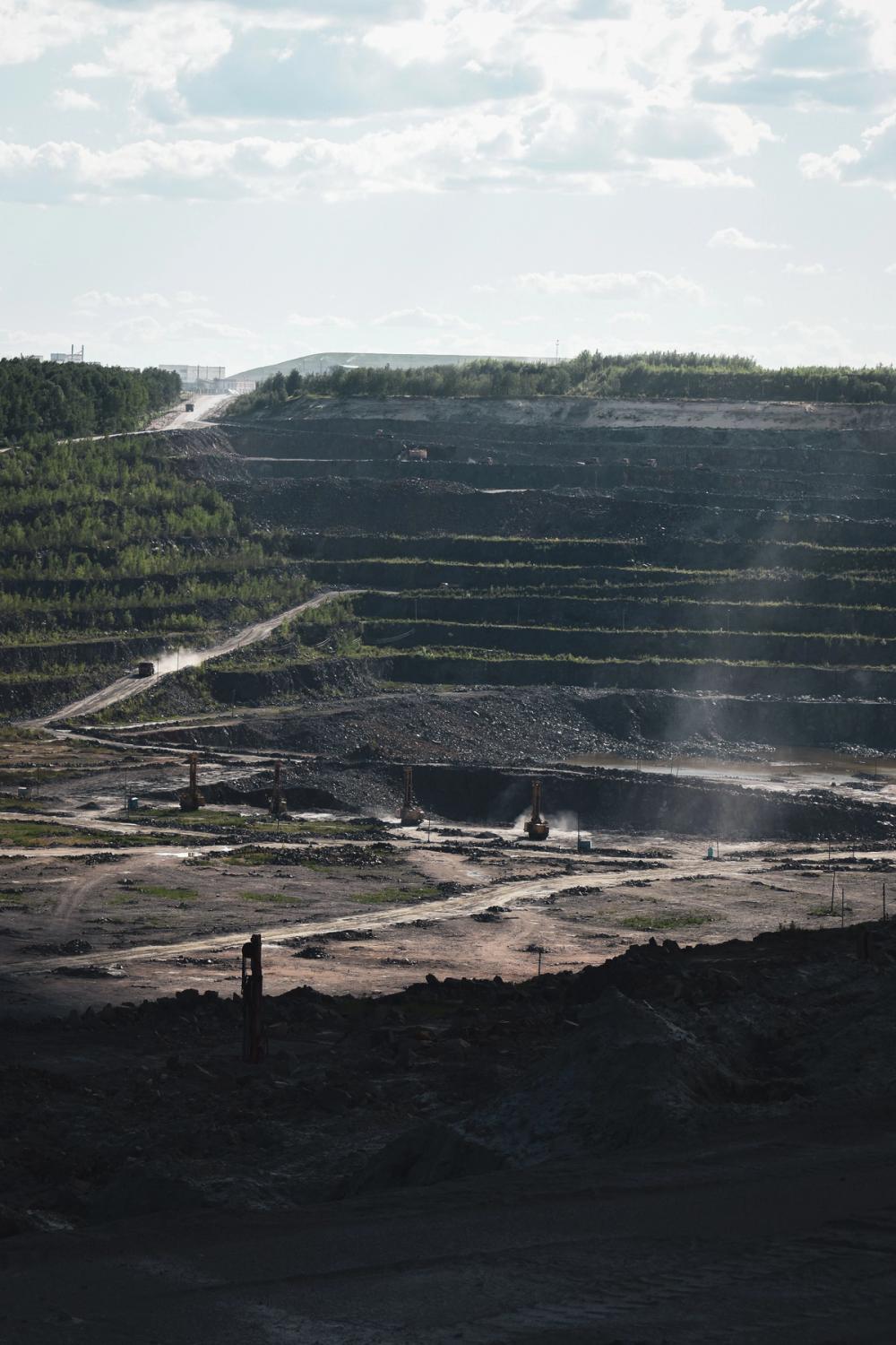 Diamond mine photo by Artem Makarov