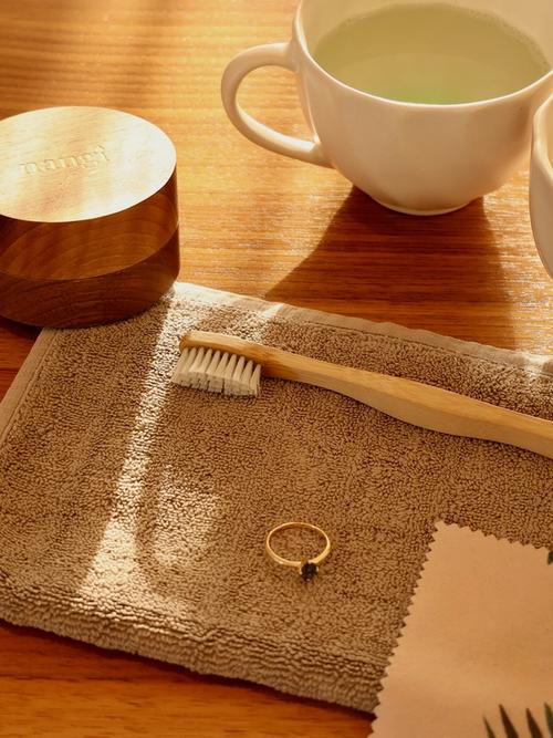 DIY: How To Clean Your Jewelry At Home