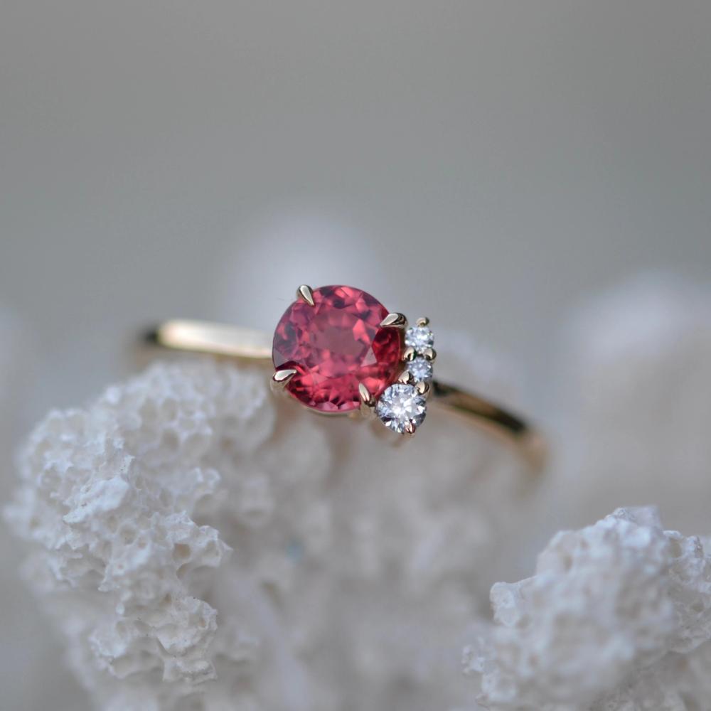 Spinel Ring