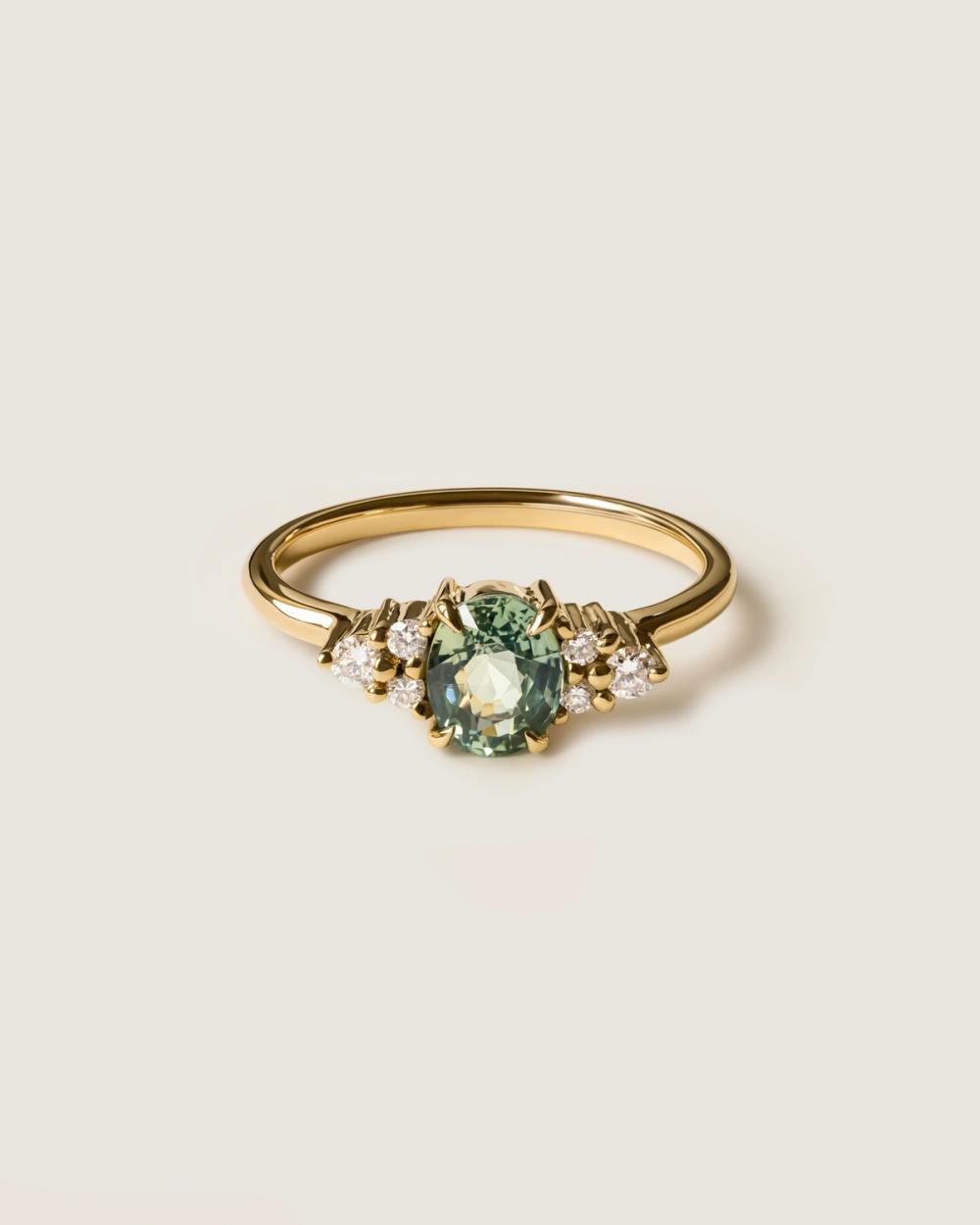 Oval Green Sapphire Ring Nangi