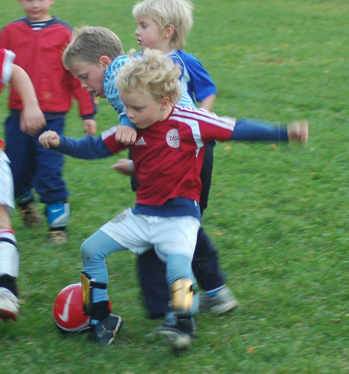 Sondre and Sander as very young footballers.