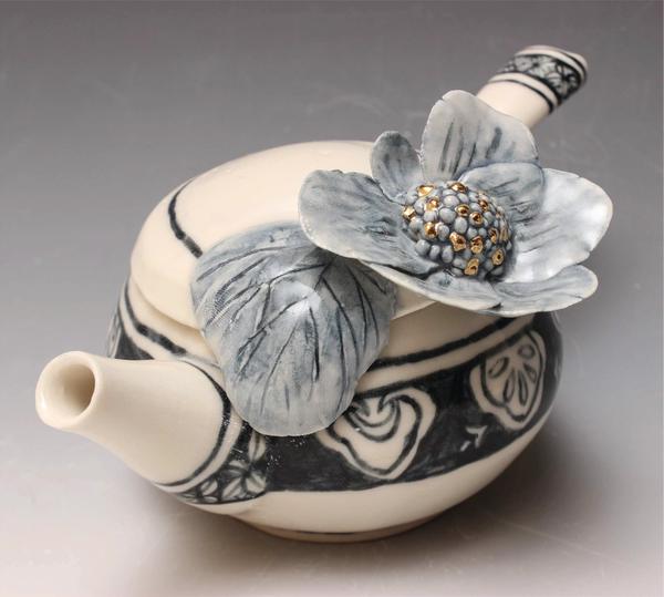 Teapot by Calla Gong ’21