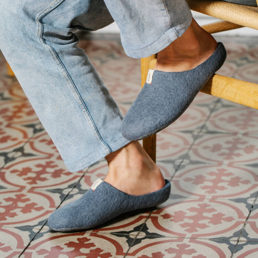 5 Best Sustainable Slippers and Eco-Friendly House Shoes for Men
