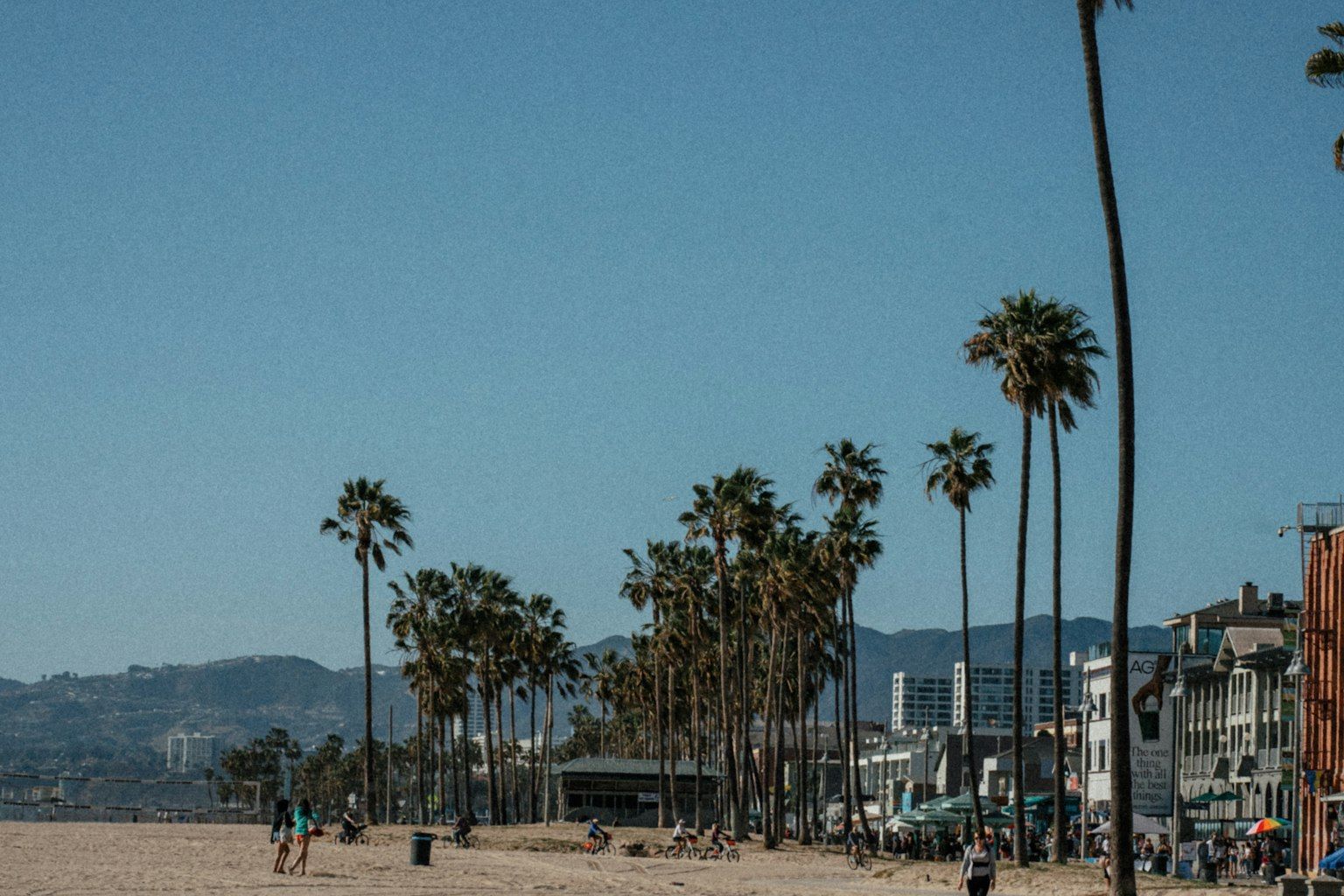 5 Sustainable Clothing Brands From California, Verified