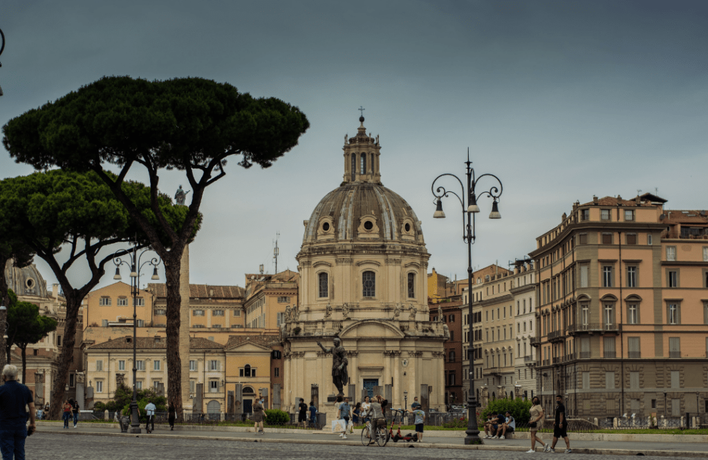 16 Best Thrift Shops in Rome for Secondhand & Vintage Clothing