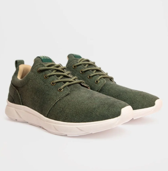 5 Best Organic Shoes For Men in 2024