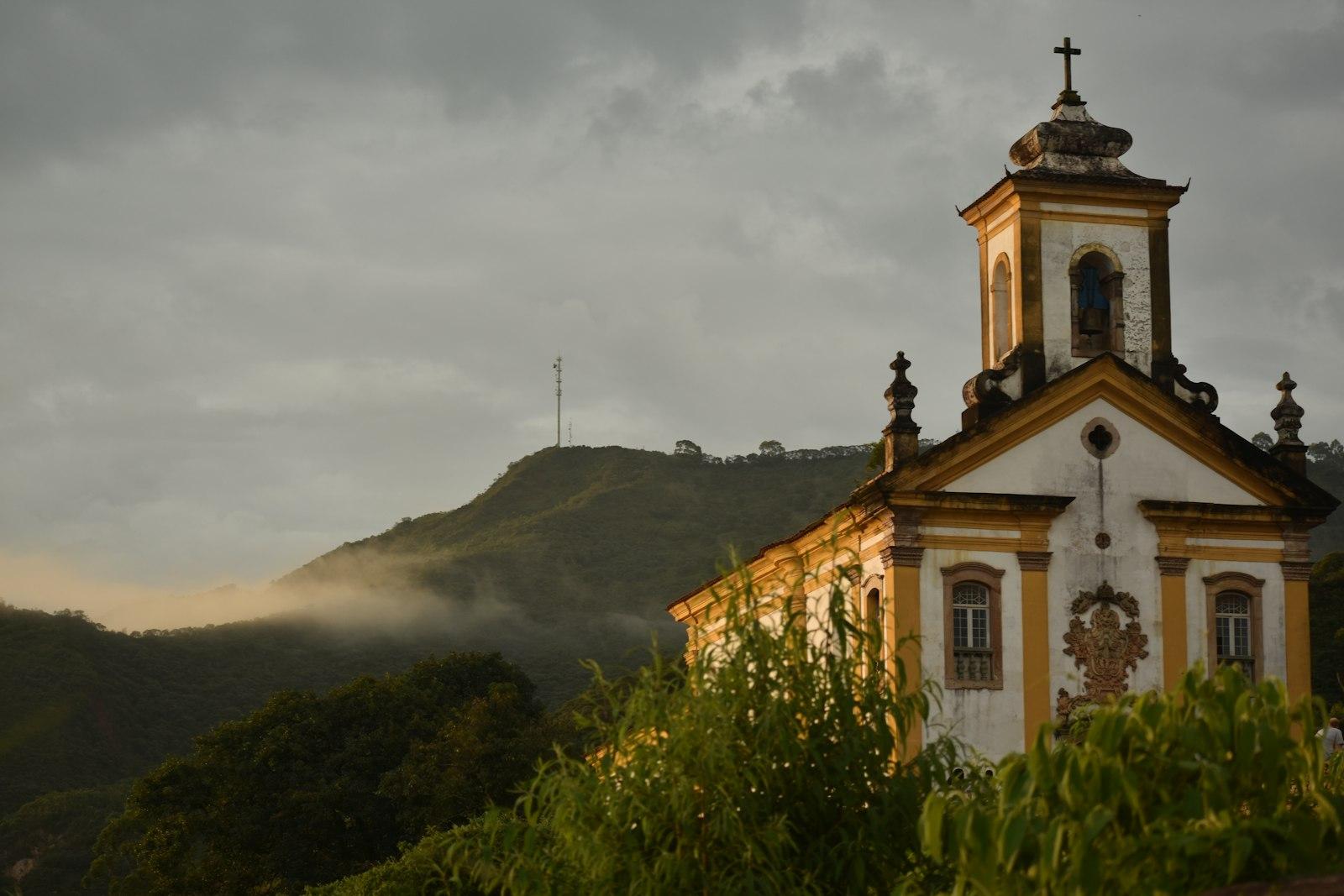 Igreja colonial em Ouro Preto, Minas Gerais