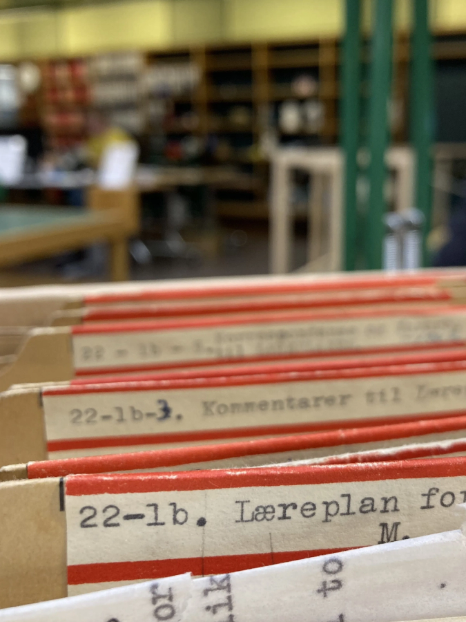 Bilde fra arkivbokser i Riksarkivet