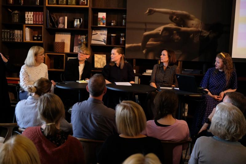 Bilde av meg fra et arrangement på Litteraturhuset i Trondheim
