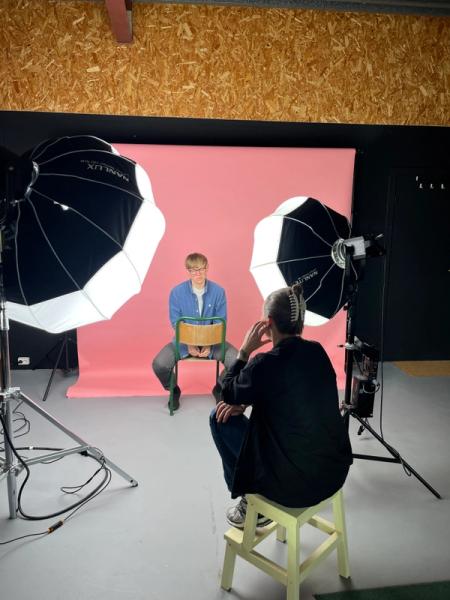 Bilde av meg i fotostudio hos Skogen