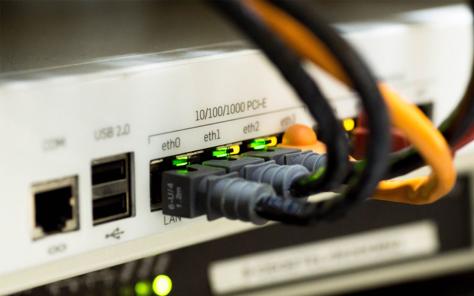 Industrial Internet Control System con PLC CPE 400